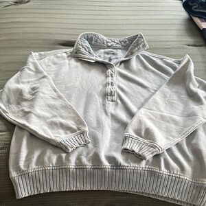 Aerie Woman’s Light blue Pullover Sweater